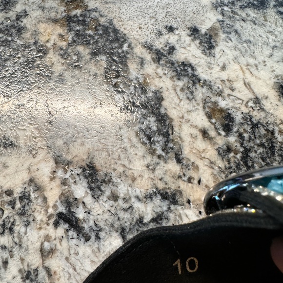 Cute Boho style sandals with bead embellishments. Size 10 - Picture 4 of 4